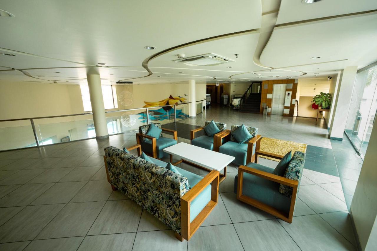 The Gold Beach Resort Daman Extérieur photo